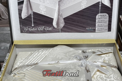 Скатерка на стіл з серветками Monalit 160*220 крем(Турція)